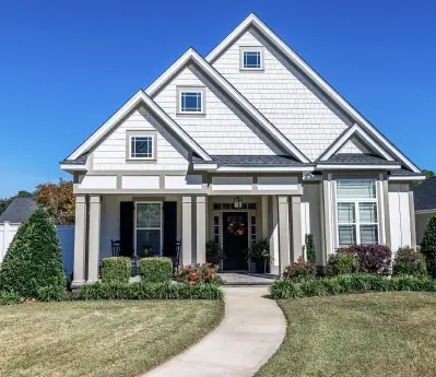 A typical suburn residential home.